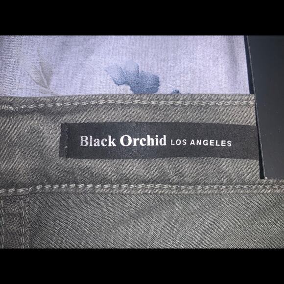 BLACK ORCHID X REVOLVE Shorts. Fall in Line Size 26 - Picture 5 of 6